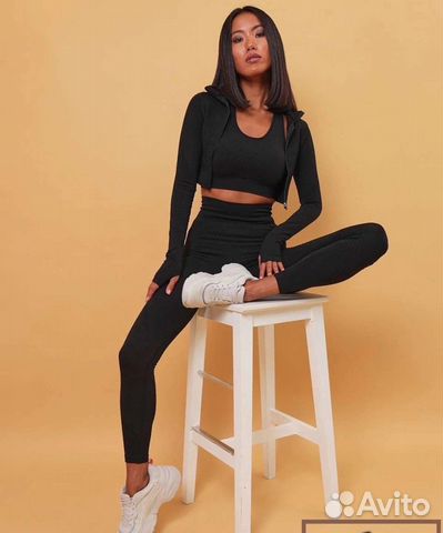 Костюм для йоги и фитнеса