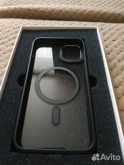 Чехол на iPhone 11