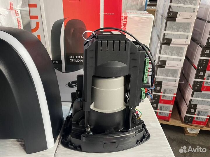 Привод для откатных ворот RTO-500mkit