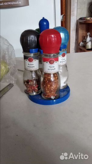 Набор банок- мельниц для специй
