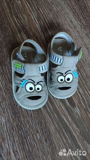 Сандали, босоножки