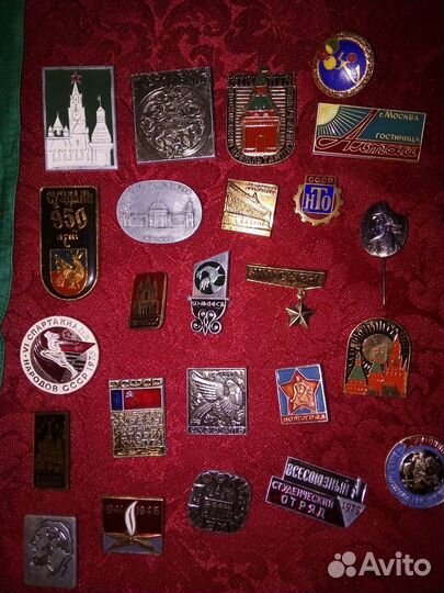 Значки и медали СССР