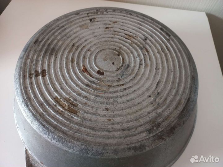 Сковорода с крышкой огромная