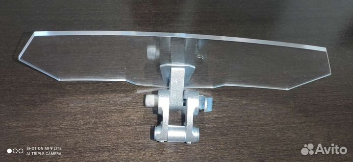 Дополнительный обтекатель на ветровое стекло