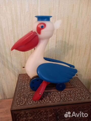 Игрушка пеликан на колесах, СССР
