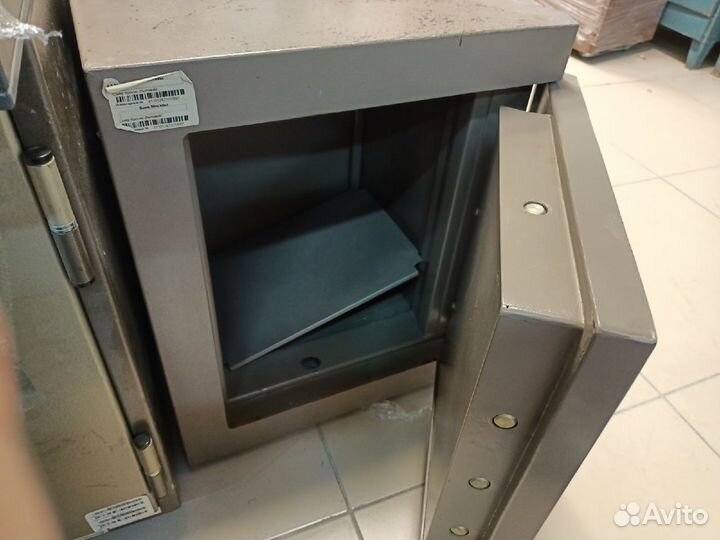 Сейф взломостойкий Б.У. Этот товар в Екатеринбурге