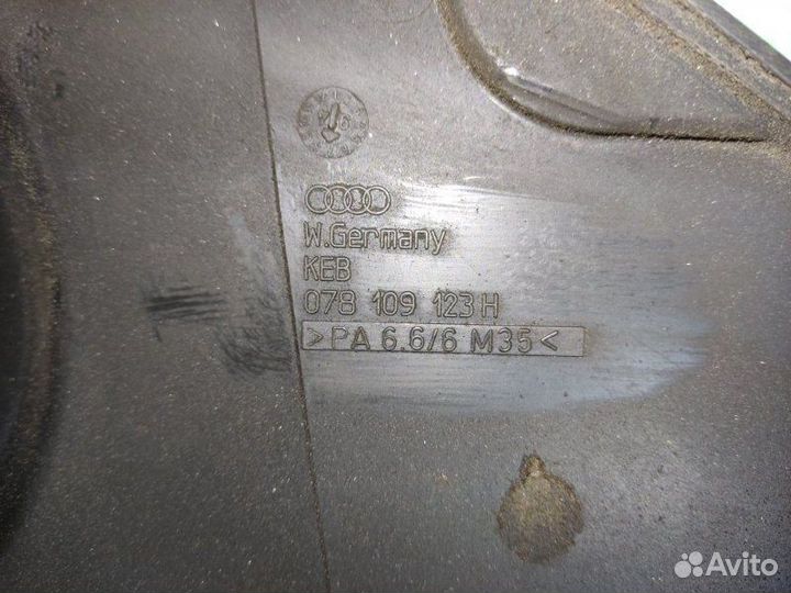 Крышка грм правая Audi 100 седан 2.8 AAH 1993