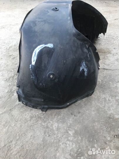 Подкрылок прав. перед. BMW 318i touring