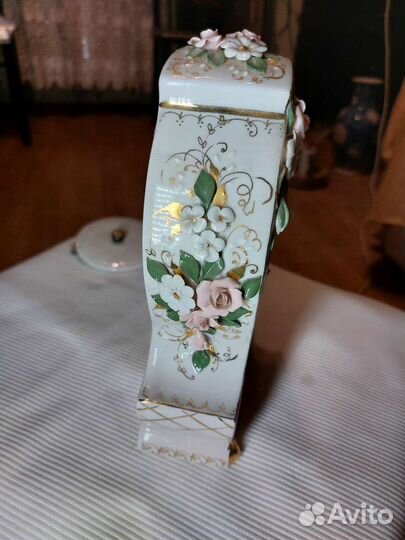 Фарфоровые часы