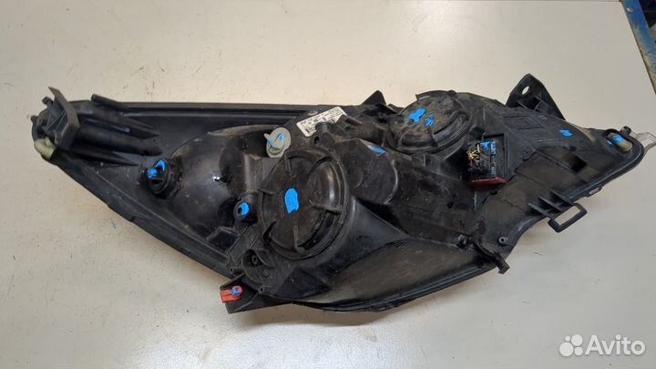 Фара (передняя) Opel Meriva 2010, 2010