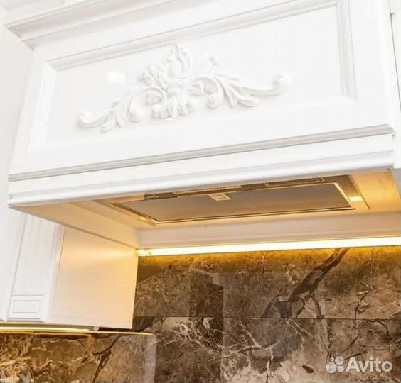 Кухни классические глянцевые