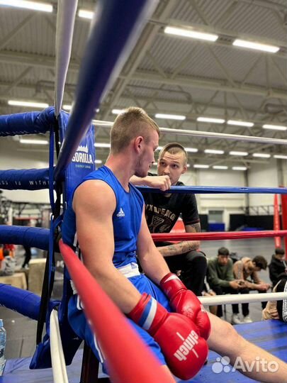 Тренер по боксу и рукопашному бою