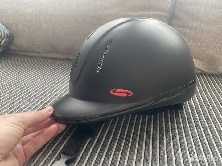 Шлем для верховой езды