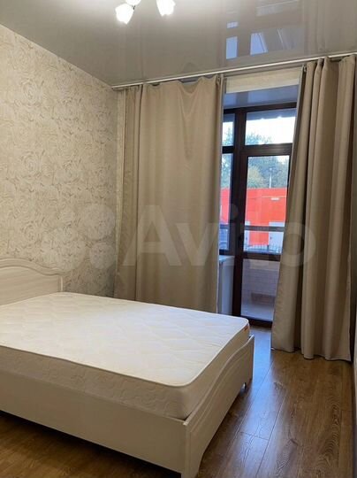 2-к. квартира, 55 м², 1/3 эт.