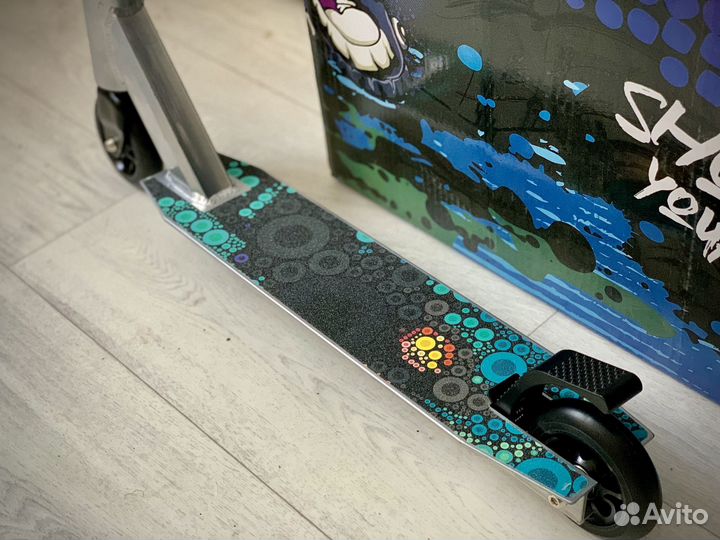 Трюковый самокат sport