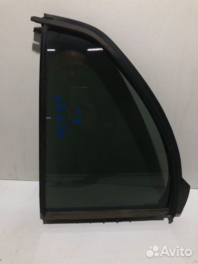 Стекло двери заднее левое Toyota Vitz NCP95 2nzfe