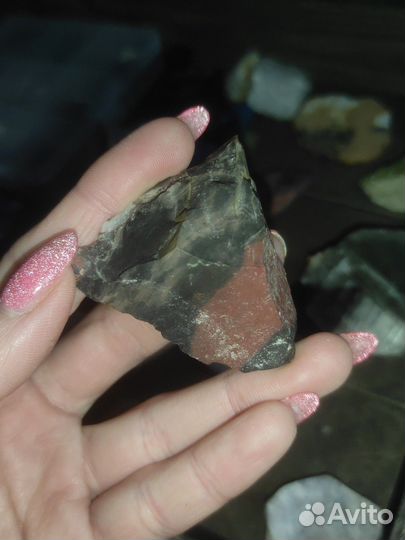 Камень яшма