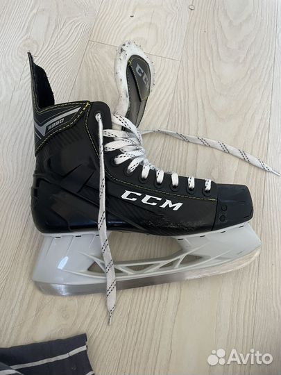 Хоккейный инвентарь