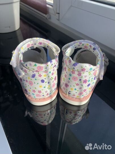 Босоножки для девочки 22 размер