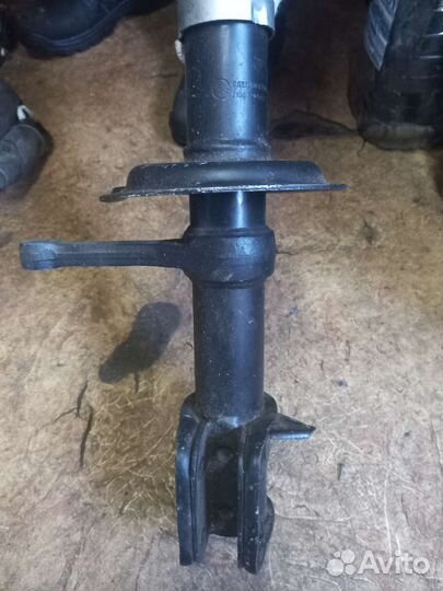 Стойка передняя правая Ваз 2109 Ваз 2114 Ваз 2115