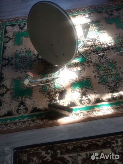 Антенна спутниковая