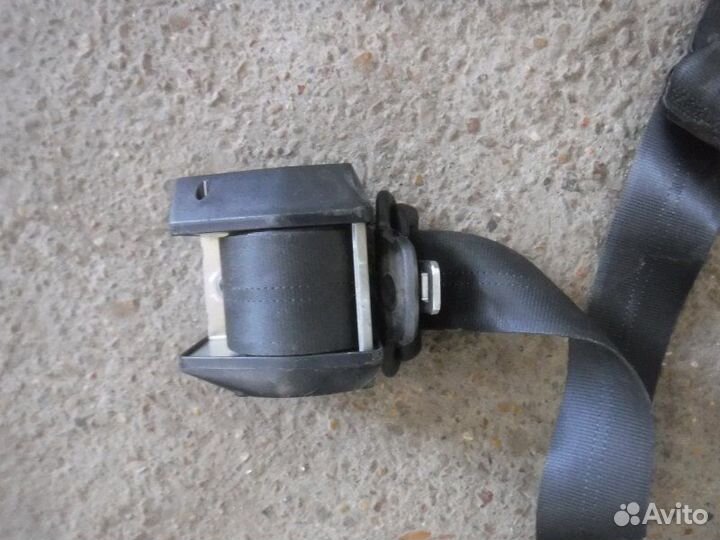 Ремень безопасности передний правый Лада Приора