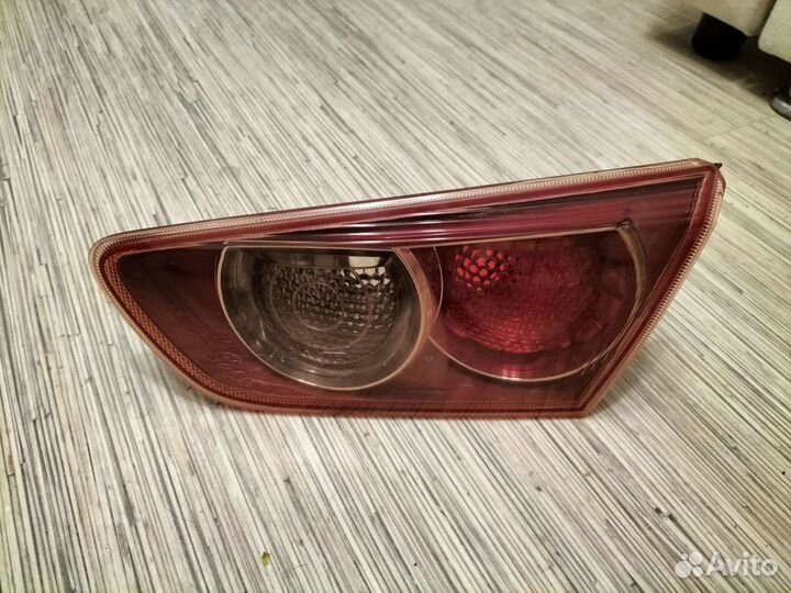 Стоп сигнал фонарь задний правый Mitsubishi lacer
