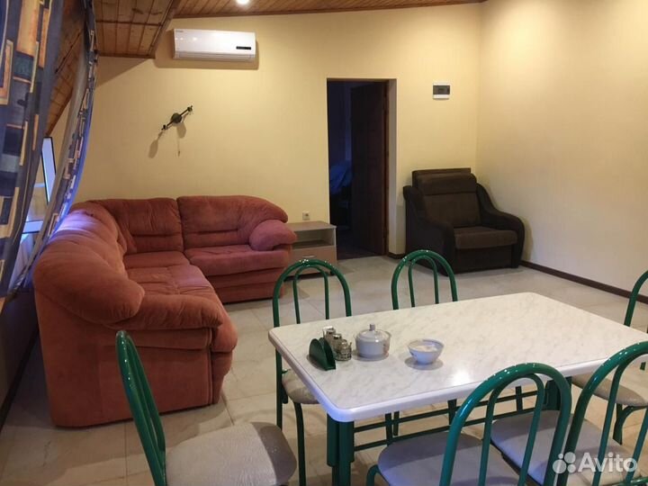 Угловой диван бу