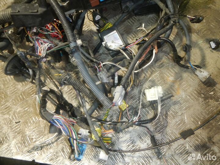 Проводка (разное) Toyota RAV4