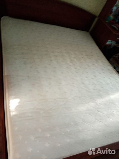 Кровать двухспальная 160 200 бу