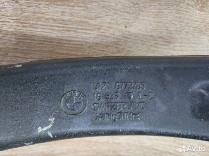 Кулак поворотный передний левый Bmw X5 Рест E70