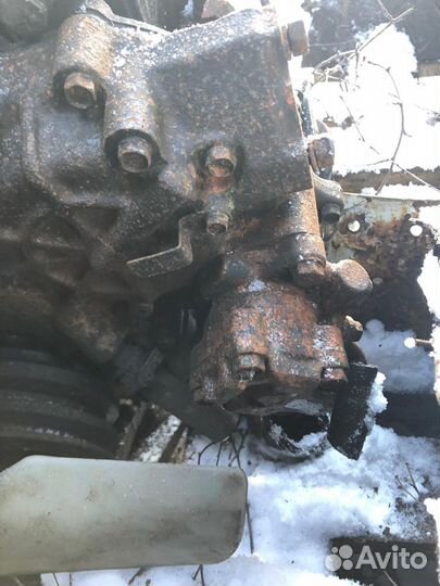 Nissan fd42 гур.насос гидроусилителя руля б.у