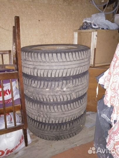 Диски штампованные и зимняя резина Ниссан ноут2008