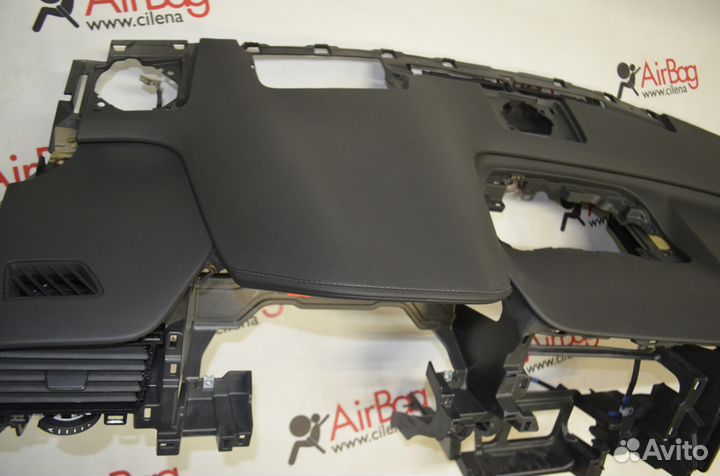 Торпедо панель приборов Lexus RX 2018