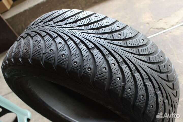 Goodyear UltraGrip Extreme 245/50 R18 100T