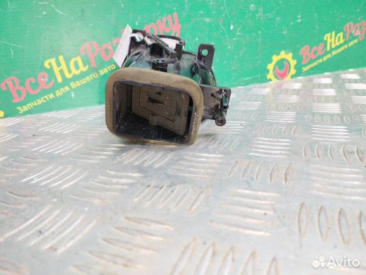 Дефлектор воздуховода левый Nissan Almera N16