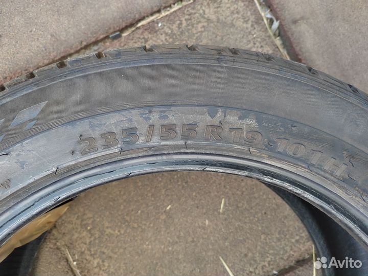 Kumho Crugen Premium KL33 235/55 R19