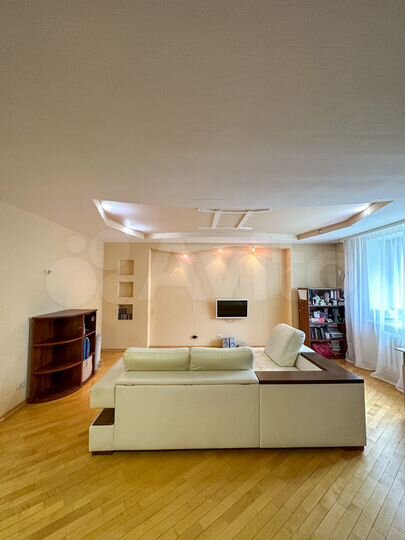 2-к. квартира, 66,1 м², 2/9 эт.