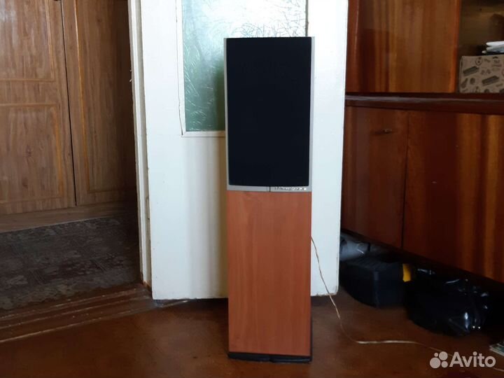 Акустические колонки wharfedale 8.3