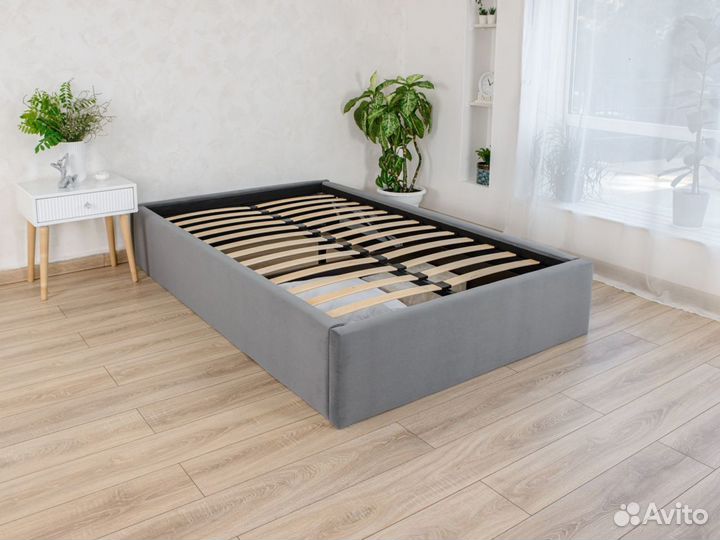 Кровать полуторка с матрасом