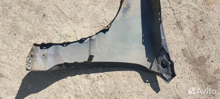Крыло переднее правое Тойота виста v30