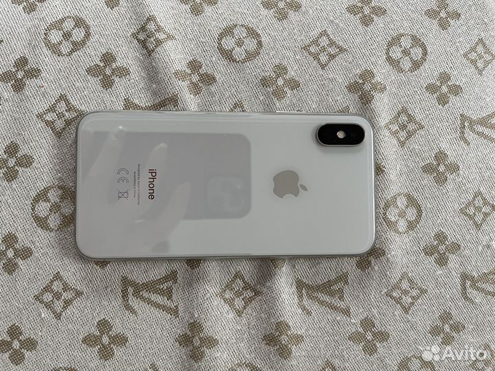 iPhone X, 256 ГБ