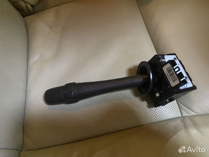 Рычаг стеклоочистителя cadillac cts 1