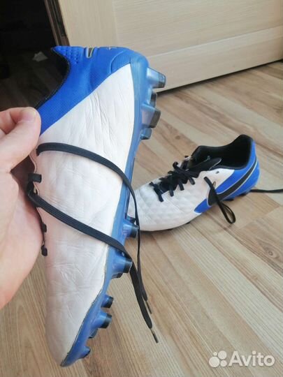Футбольные бутсы nike tiempo
