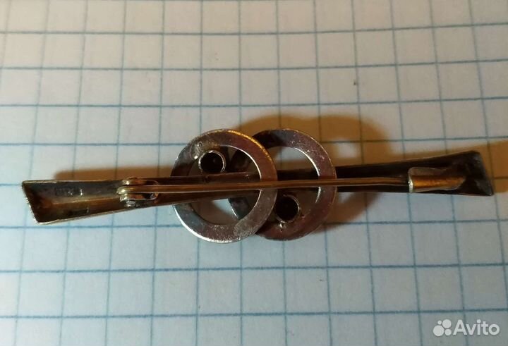 Брошь серебро 875 пробы