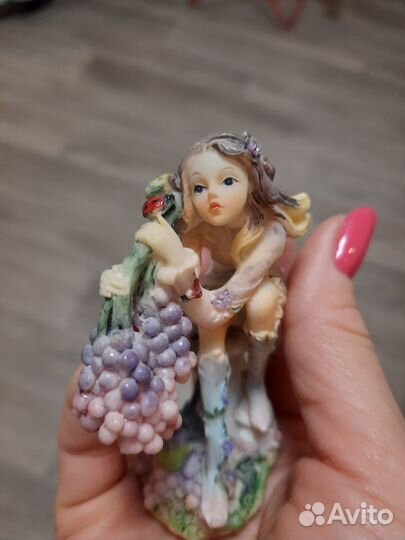 Статуэтка фея