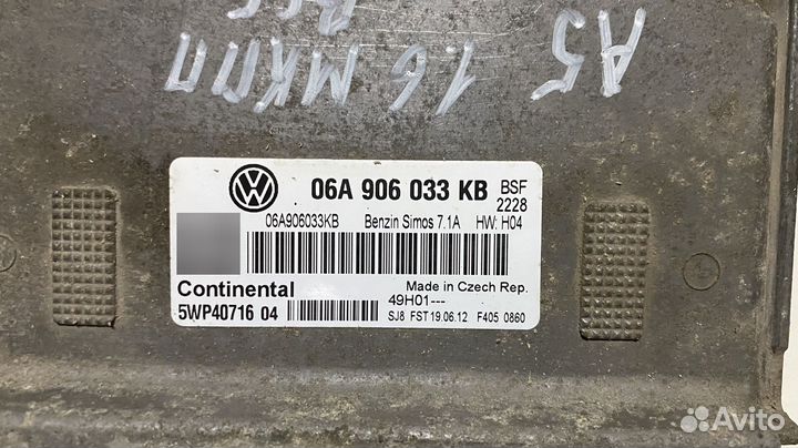 Блок управления двигателем 06A906033KB Skoda BSE