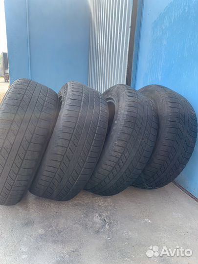 Goodyear Wrangler HP 255/60 R18
