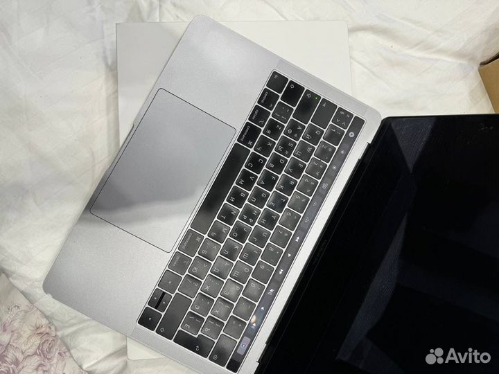 Macbook pro 13-inch 2019