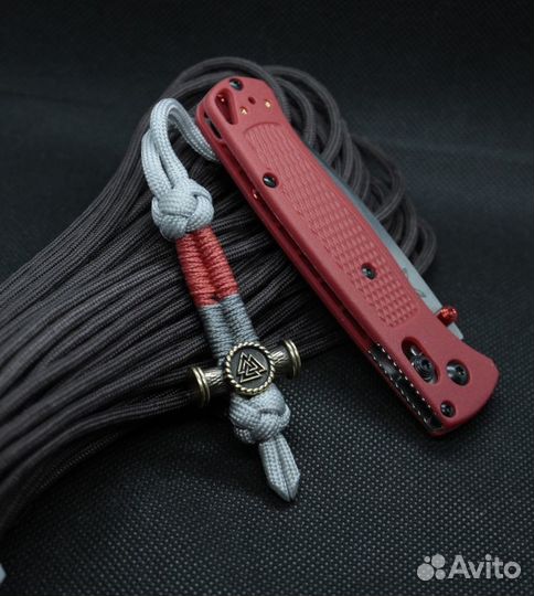 Темляк для ножа из паракорда 